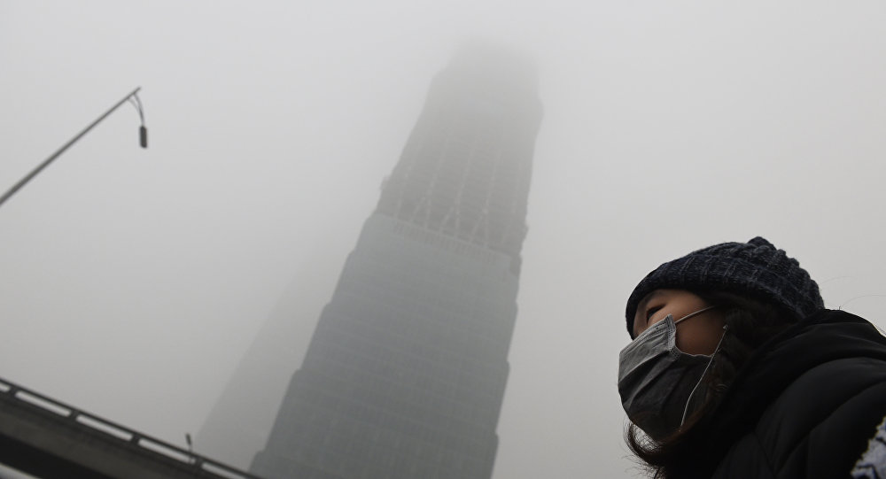 北京で初めて、スモッグによる大気汚染の最悪レベル発表