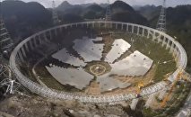 中国、世界最大の電波望遠鏡建設のため数千人が移住